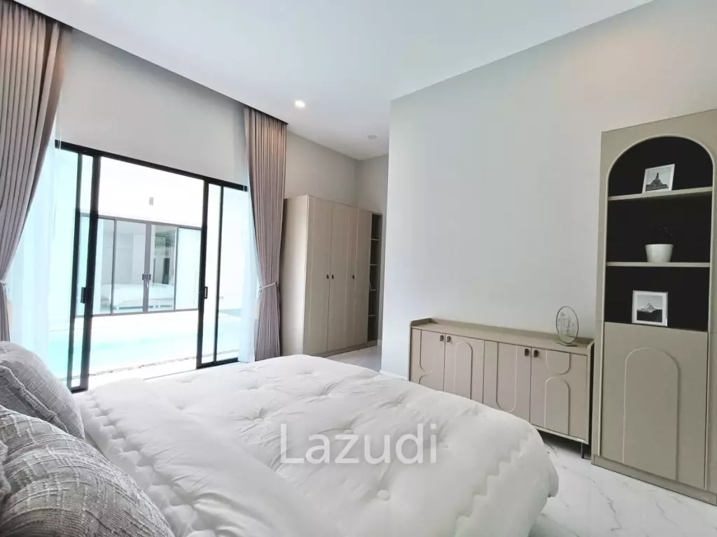 LUXURY POOL VILLA IN THE HEART OF HUA HIN ON SOI 94