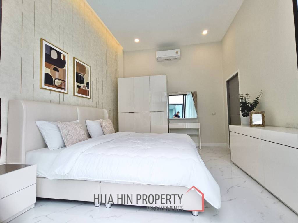 LUXURY POOL VILLA IN THE HEART OF HUA HIN ON SOI 94