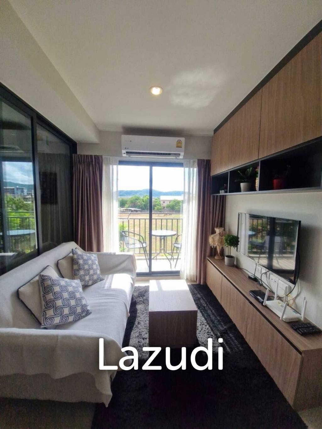 La Casita Condo : Modern Comfort Close to bangkok Hospital.