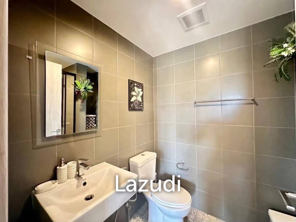 La Casita Condo : Modern Comfort Close to bangkok Hospital.