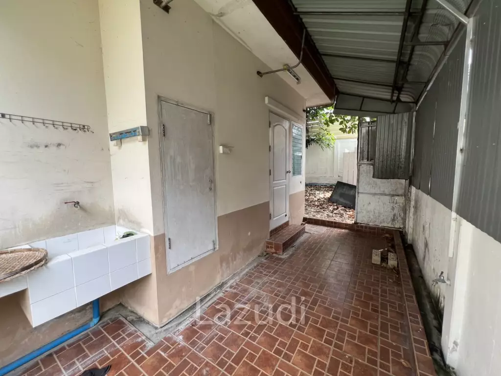 ขายบ้าน 2 ชั้น 3 ห้องนอน ในโครงการสินธานี 8 ใกล้ตัวเมือง