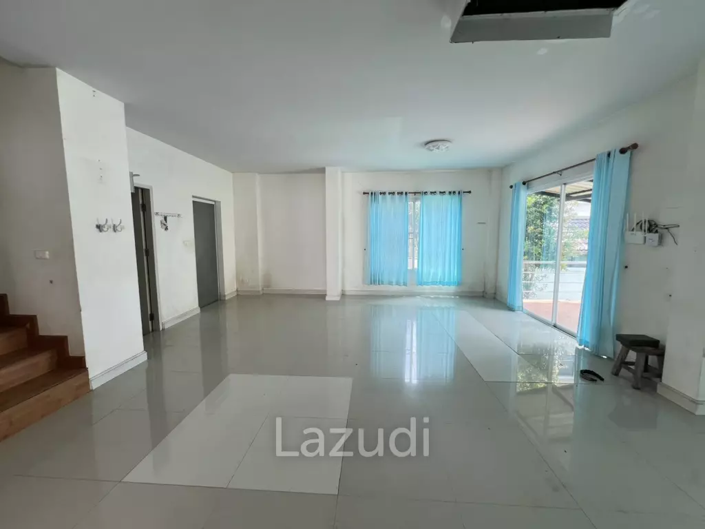ขายบ้าน 2 ชั้น 3 ห้องนอน ในโครงการสินธานี 8 ใกล้ตัวเมือง