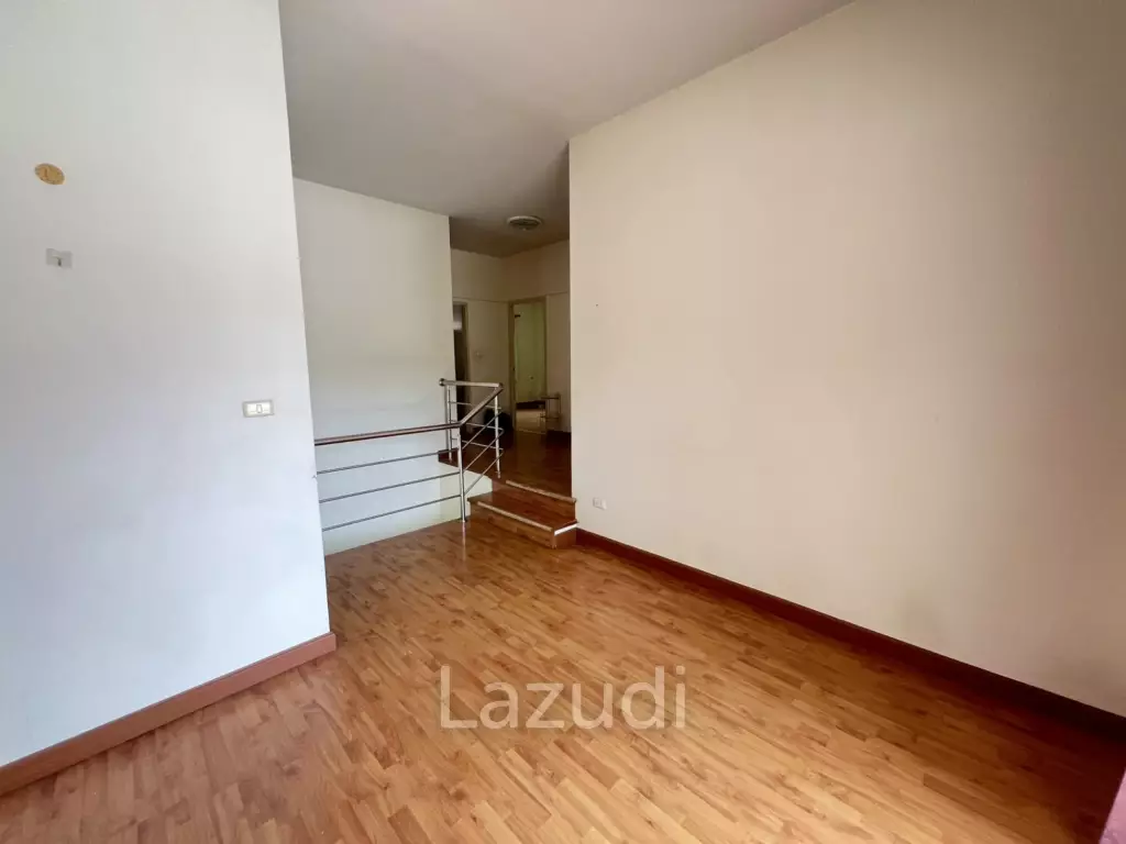 ขายบ้าน 2 ชั้น 3 ห้องนอน ในโครงการสินธานี 8 ใกล้ตัวเมือง