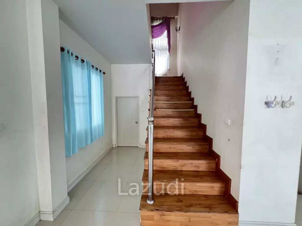 ขายบ้าน 2 ชั้น 3 ห้องนอน ในโครงการสินธานี 8 ใกล้ตัวเมือง