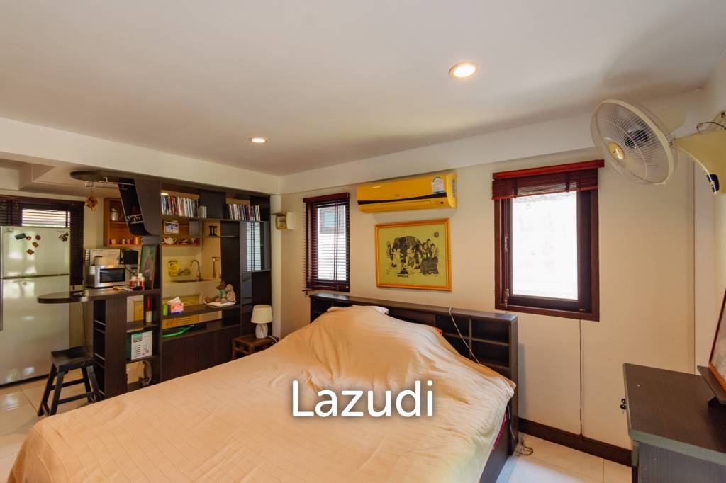 ROYAL GARDEN RESORT : 2 Storey 4 Bed Villa near town