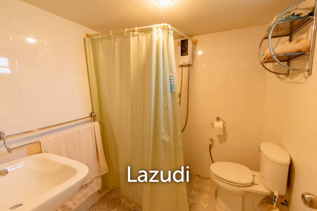 ROYAL GARDEN RESORT : 2 Storey 4 Bed Villa near town