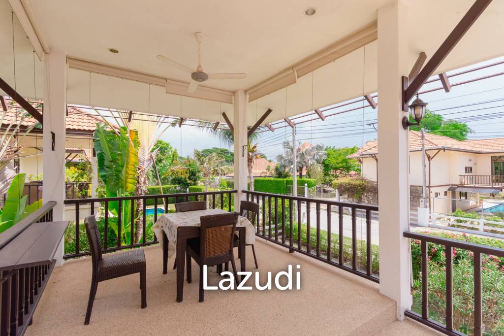 ROYAL GARDEN RESORT : 2 Storey 4 Bed Villa near town