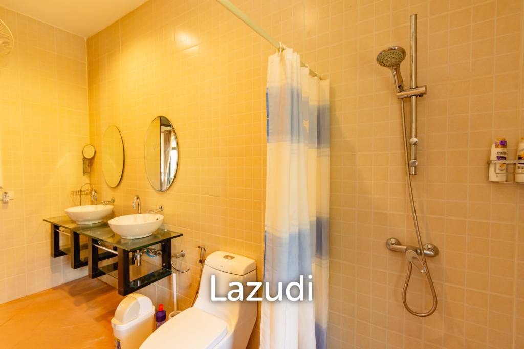 ROYAL GARDEN RESORT : 2 Storey 4 Bed Villa near town