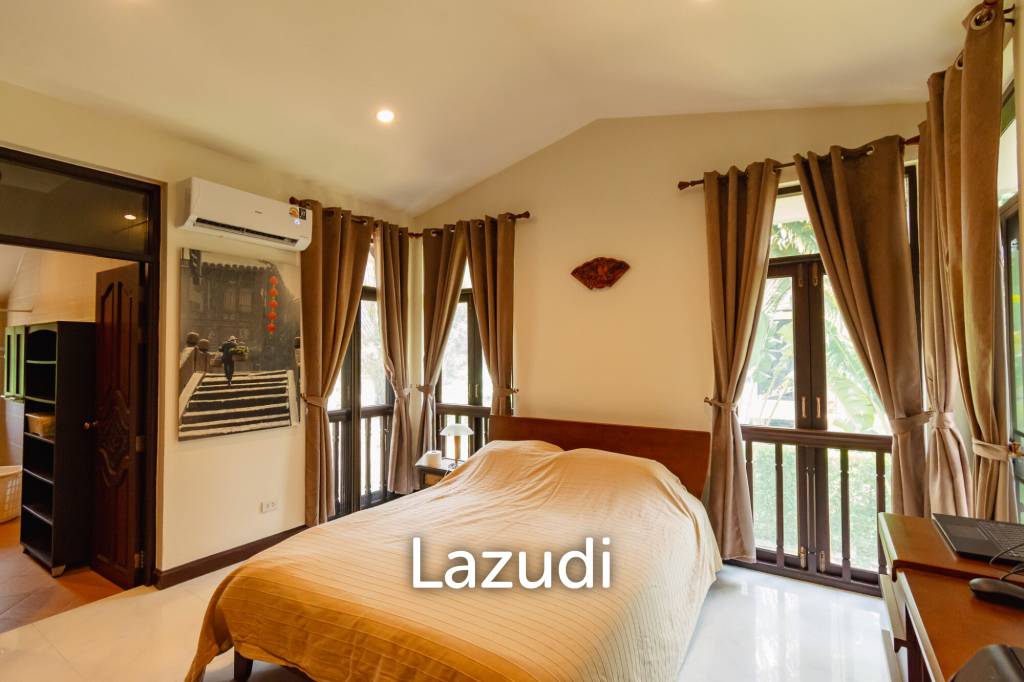 ROYAL GARDEN RESORT : 2 Storey 4 Bed Villa near town