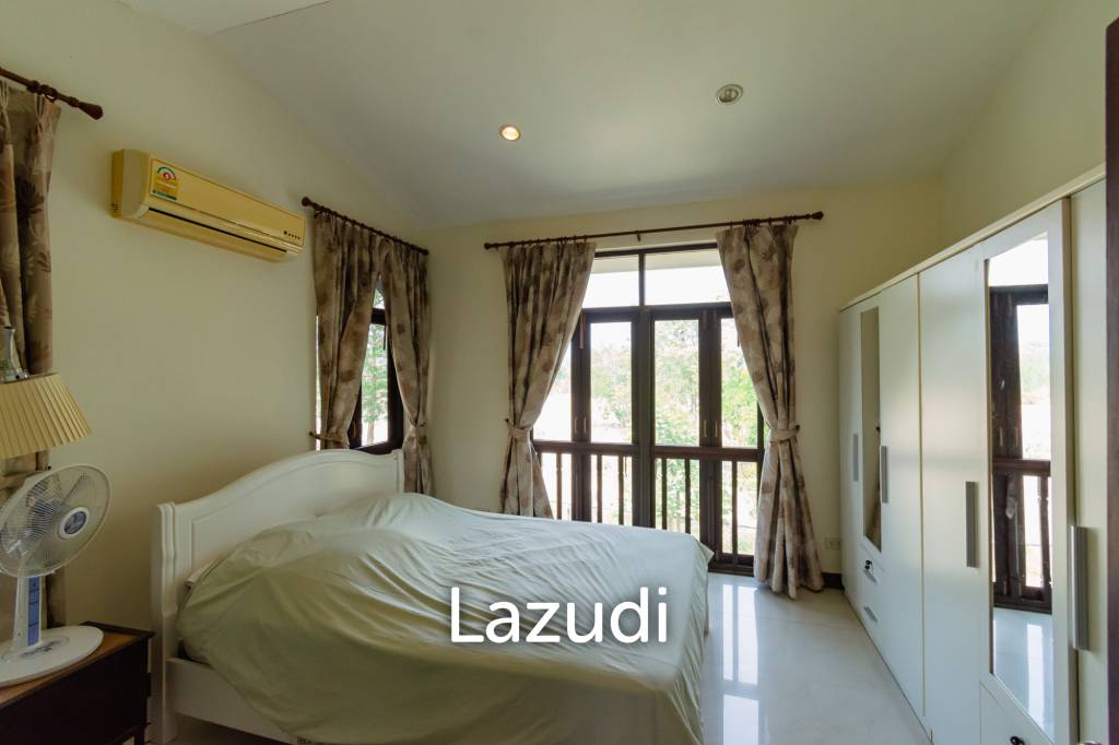 ROYAL GARDEN RESORT : 2 Storey 4 Bed Villa near town