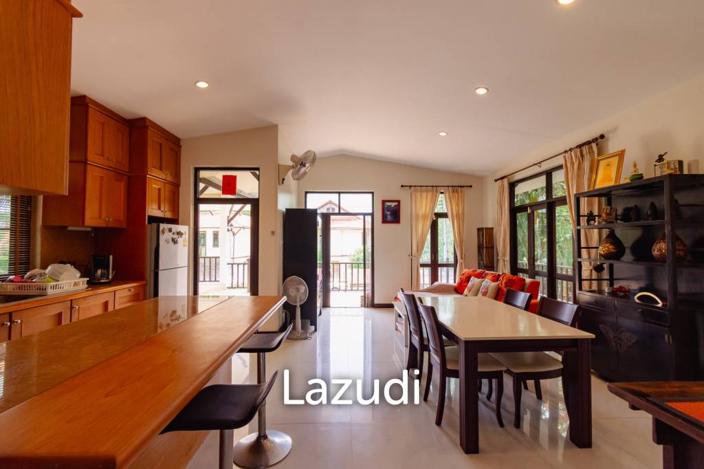 ROYAL GARDEN RESORT : 2 Storey 4 Bed Villa near town