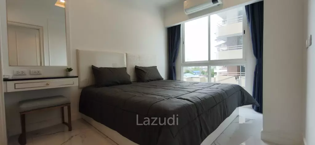 Luxury Living Empire Tower Pattaya 1BR on 2nd Floor