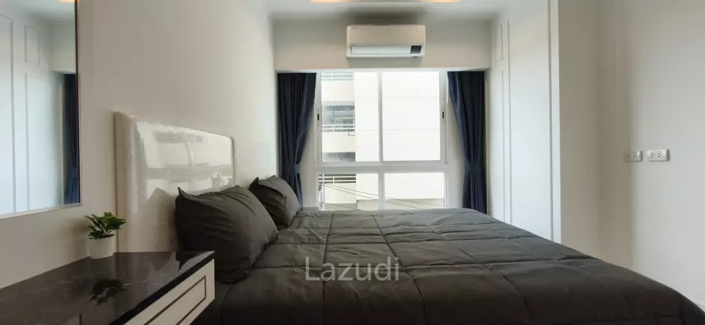 Luxury Living Empire Tower Pattaya 1BR on 2nd Floor