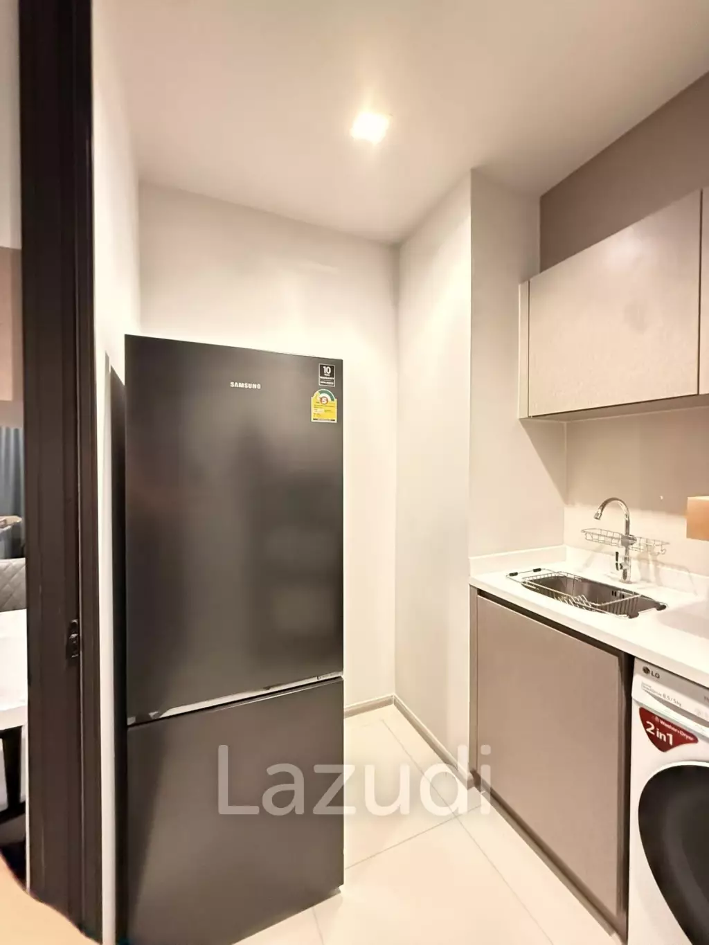 36 sqm 1 Bedroom Condo on 14th Floor at LIFE Asoke - Rama 9, Makkasan Bangkok