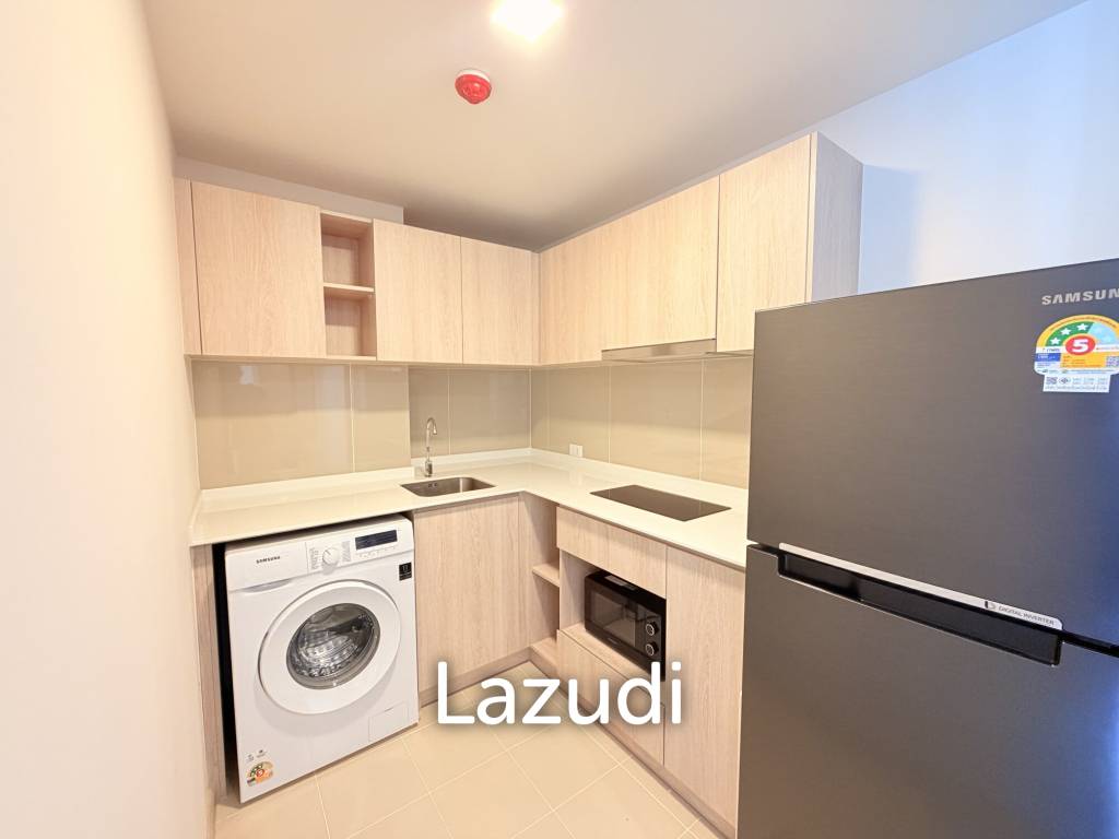 Cabanas Condo : Modern 2 Bedroom close to the beach.