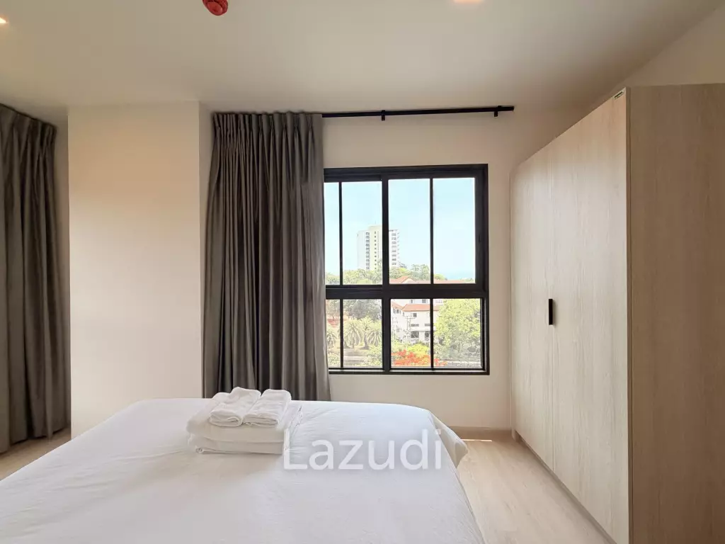 Cabanas Condo : Modern 2 Bedroom close to the beach.