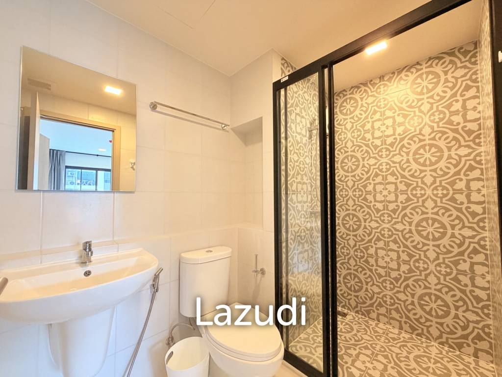 Cabanas Condo : Modern 2 Bedroom close to the beach.