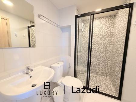 Cabanas Condo : Modern 2 Bedroom close to the beach.