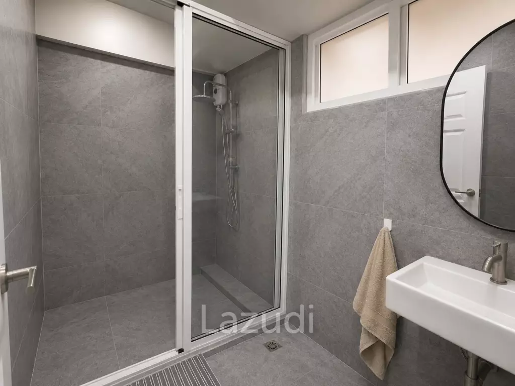 Massive 158 sqm Condo for Sale Keha Thepprasit