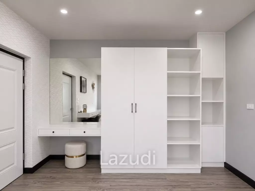 Massive 158 sqm Condo for Sale Keha Thepprasit
