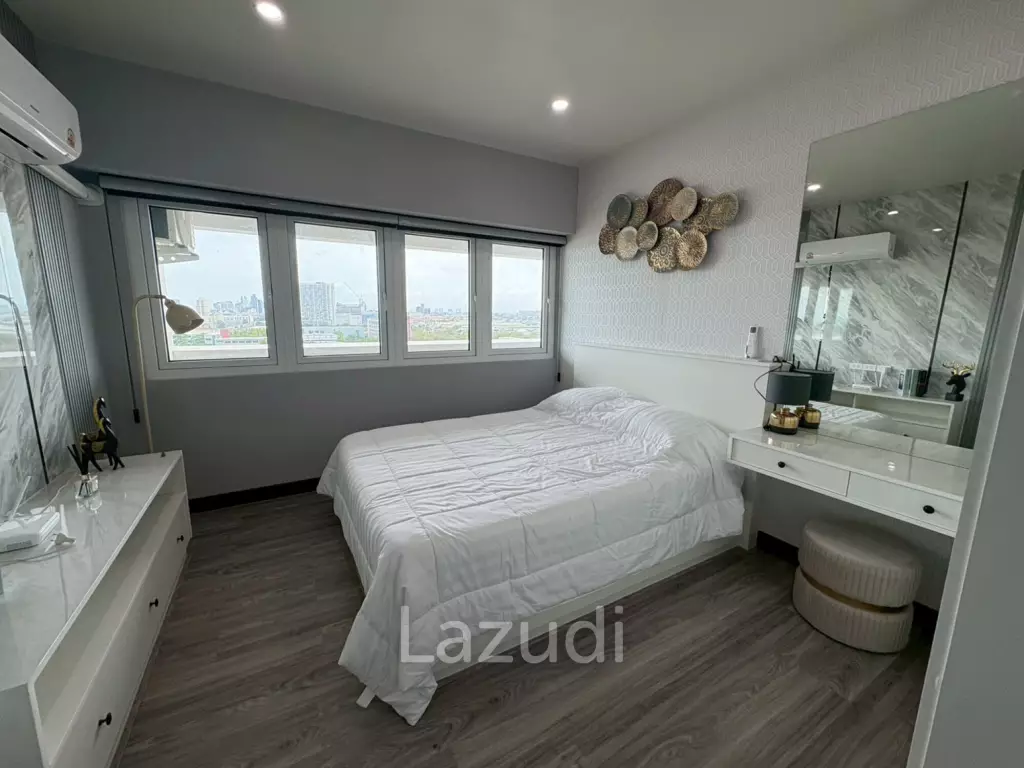 Massive 158 sqm Condo for Sale Keha Thepprasit