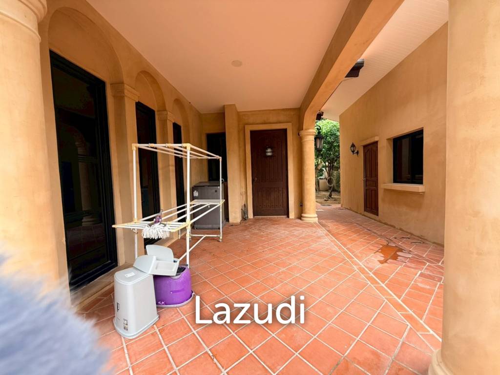Experience the Charm of the Italian Countryside in Nusa