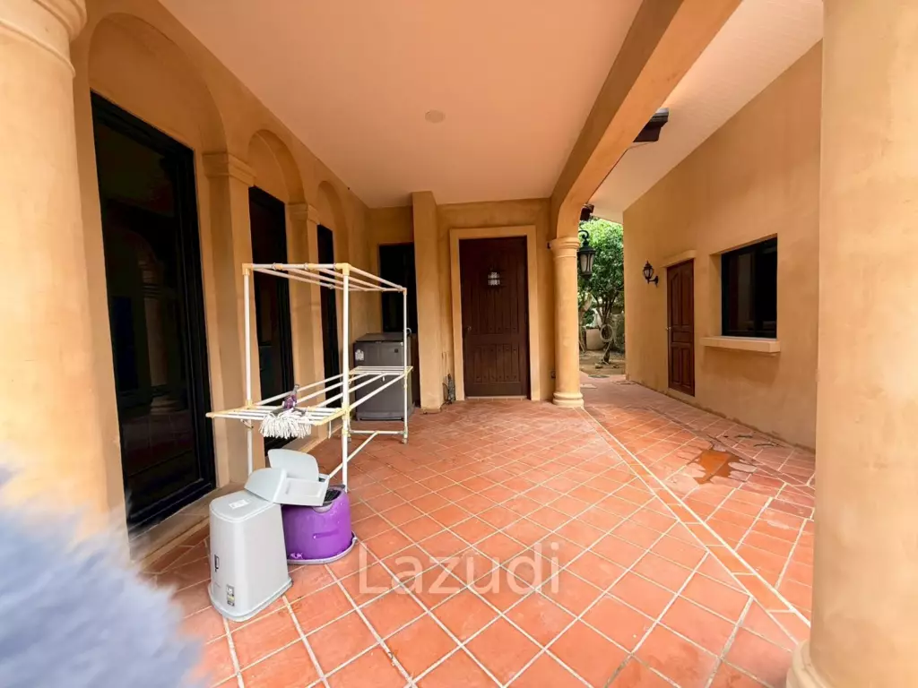 Experience the Charm of the Italian Countryside in Nusa