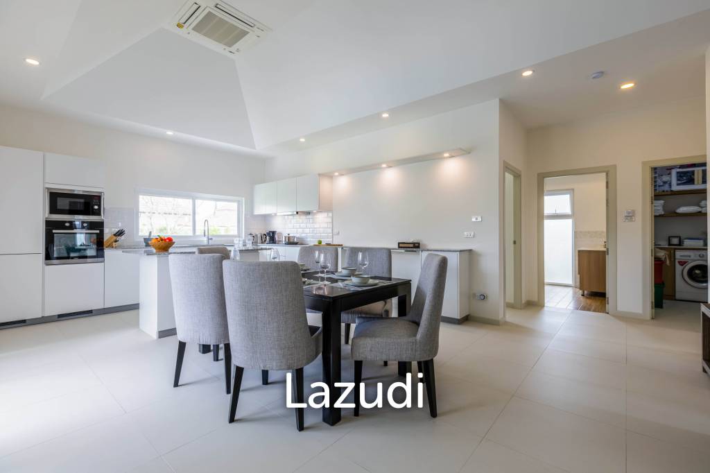 Mali Prestige Hua Hin: 210m2 pool villa on Big land