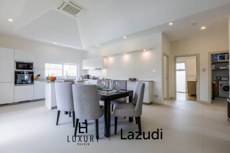 Mali Prestige Hua Hin: 210m2 pool villa on Big land