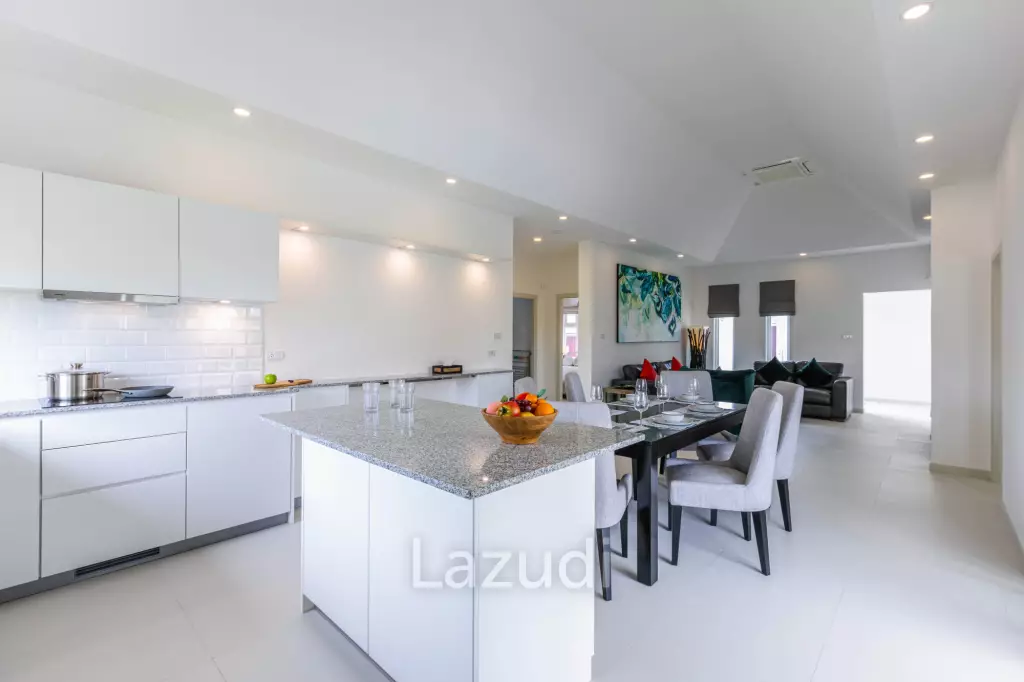Mali Prestige Hua Hin: 210m2 pool villa on Big land