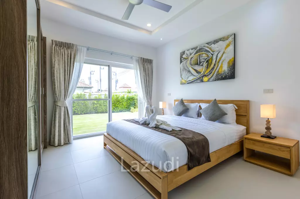 Mali Prestige Hua Hin: 210m2 pool villa on Big land