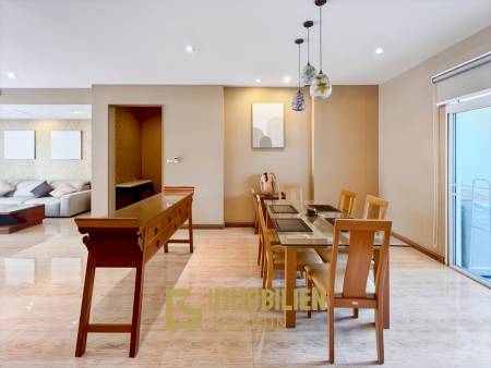 À louer / accès direct à la piscine / surface habitable de 150 m²