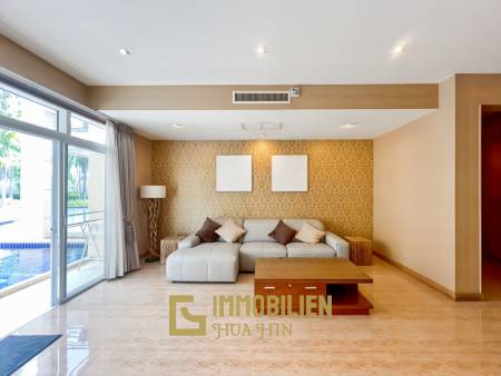 À louer / accès direct à la piscine / surface habitable de 150 m²