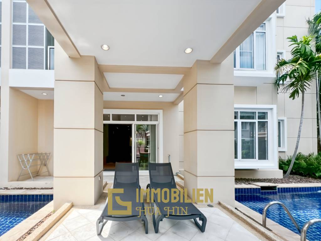 À louer / accès direct à la piscine / surface habitable de 150 m²