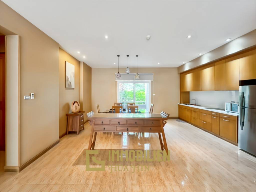 À louer / accès direct à la piscine / surface habitable de 150 m²