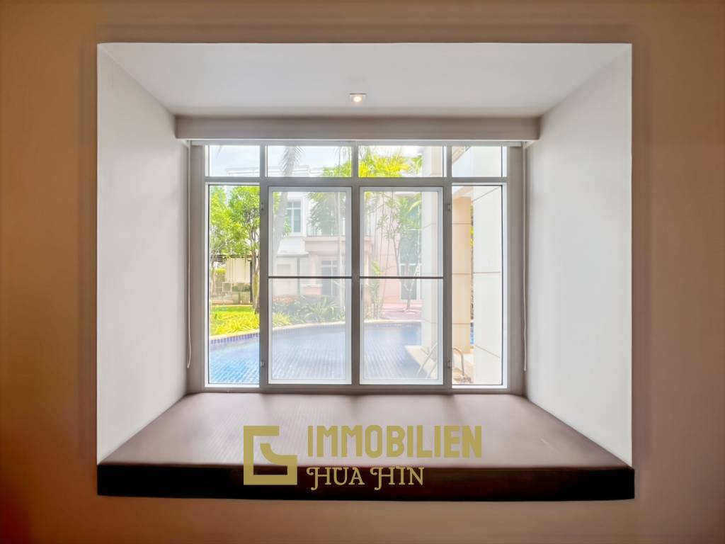 À louer / accès direct à la piscine / surface habitable de 150 m²