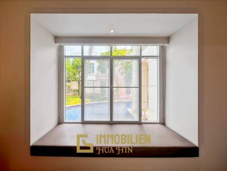 À louer / accès direct à la piscine / surface habitable de 150 m²