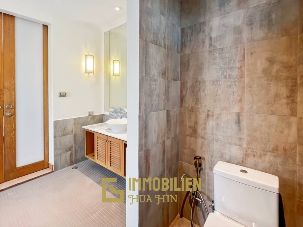 À louer / accès direct à la piscine / surface habitable de 150 m²