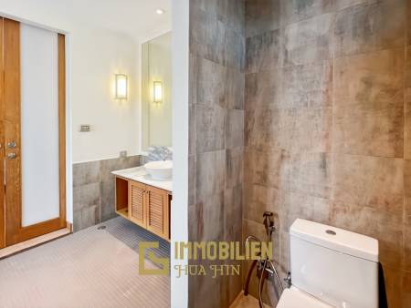 À louer / accès direct à la piscine / surface habitable de 150 m²
