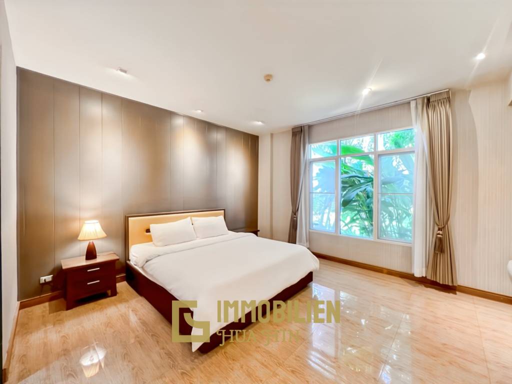À louer / accès direct à la piscine / surface habitable de 150 m²