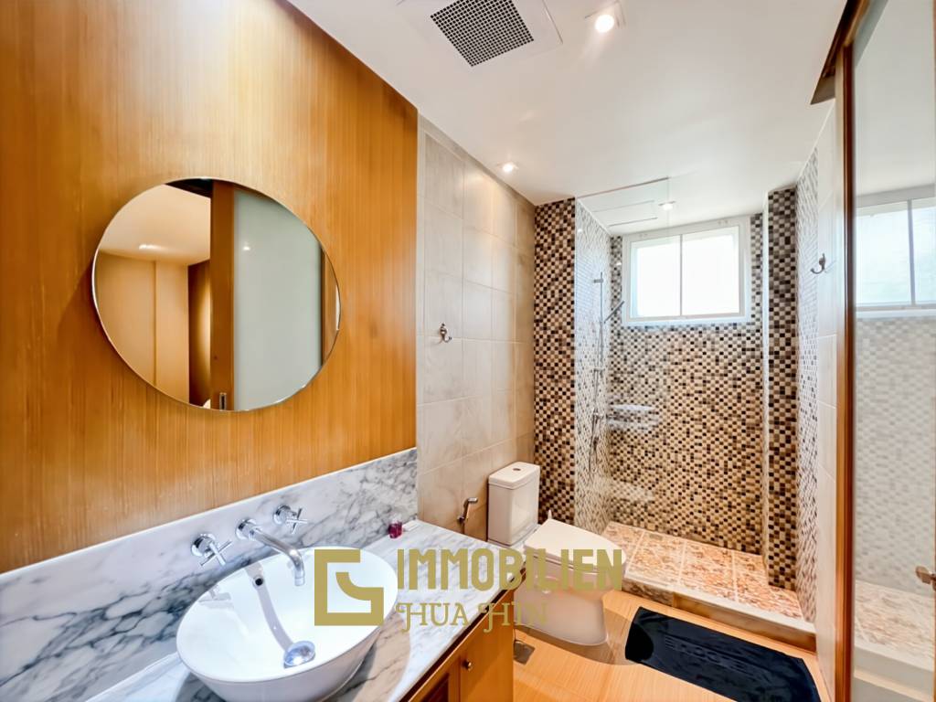 À louer / accès direct à la piscine / surface habitable de 150 m²
