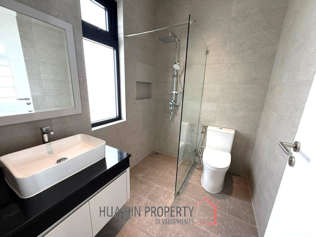 210 sqm modern 3 bedroom pool villa with garden in prime residential location