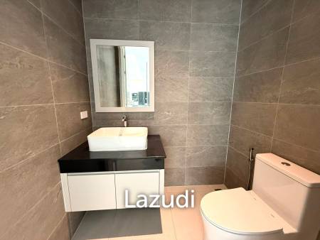 210 sqm modern 3 bedroom pool villa with garden in prime residential location