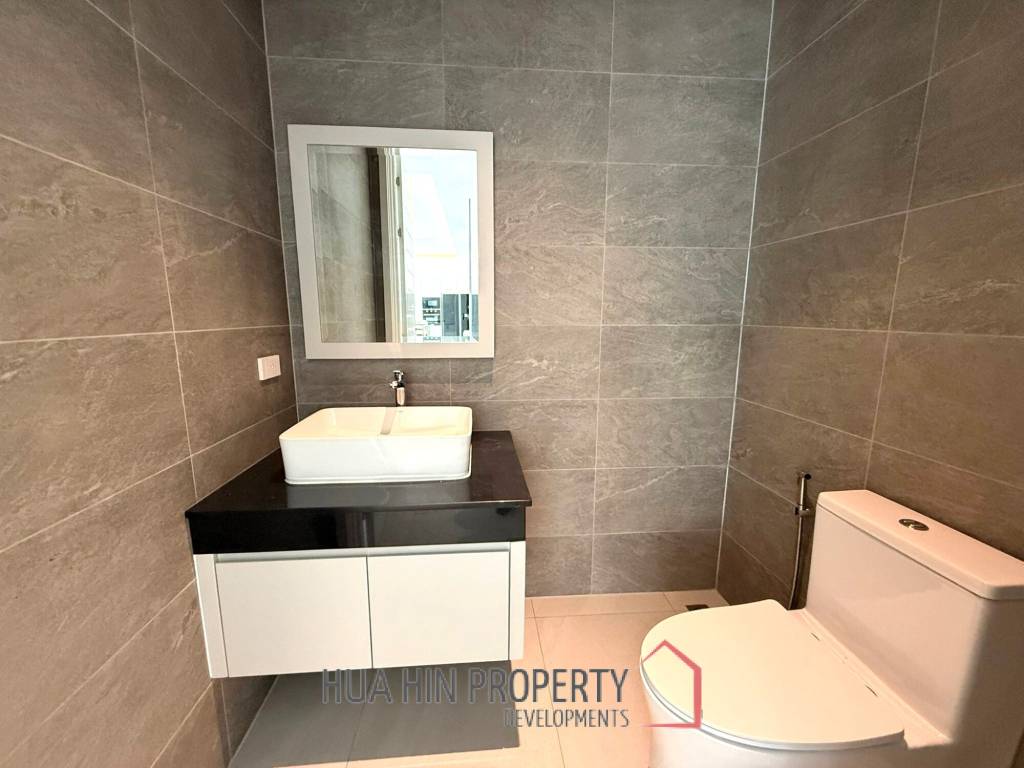 210 sqm modern 3 bedroom pool villa with garden in prime residential location