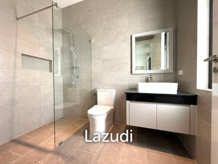 210 sqm modern 3 bedroom pool villa with garden in prime residential location