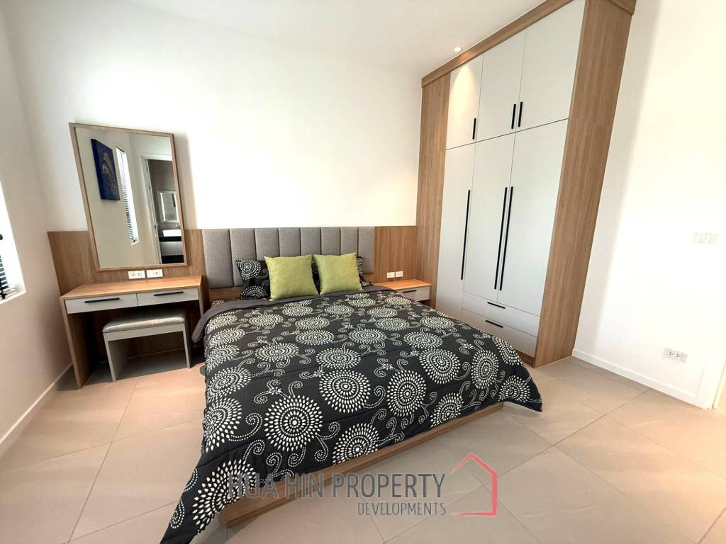 210 sqm modern 3 bedroom pool villa with garden in prime residential location