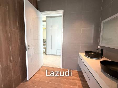210 sqm modern 3 bedroom pool villa with garden in prime residential location