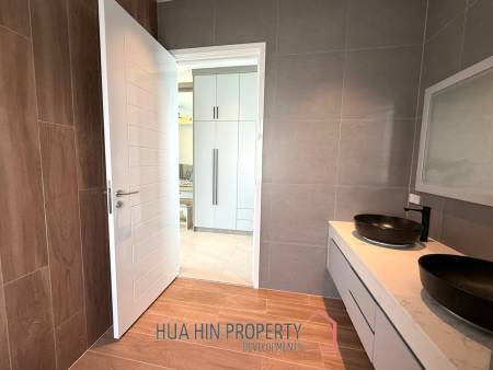 210 sqm modern 3 bedroom pool villa with garden in prime residential location