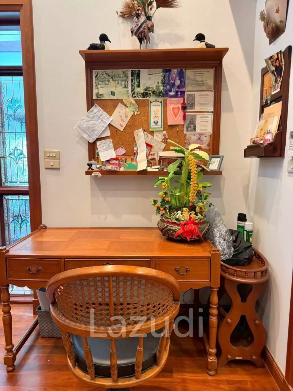 โฮมออฟฟิศ 284 ตร.ม. พร้อมลานกลางบ้านและที่จอดรถย่านคลองเตย