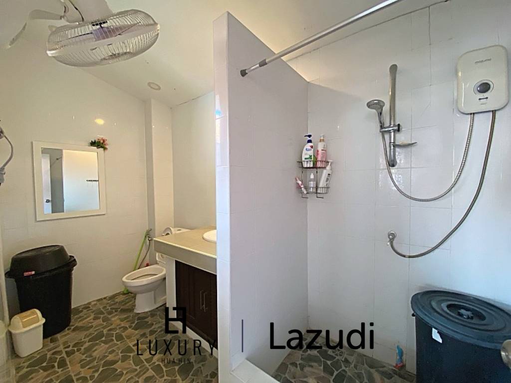 500 sqm 3 bedroom pool villa in Nong Khae Hua Hin